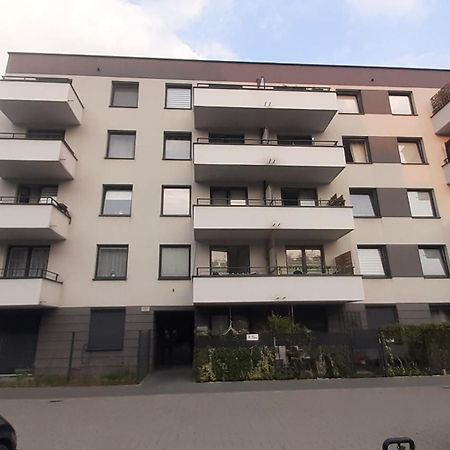 Mini Apartament Krakow Pn / Cracow North Z Parkingiem Bagian luar foto
