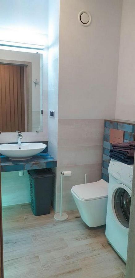 Mini Apartament Krakow Pn / Cracow North Z Parkingiem Bagian luar foto